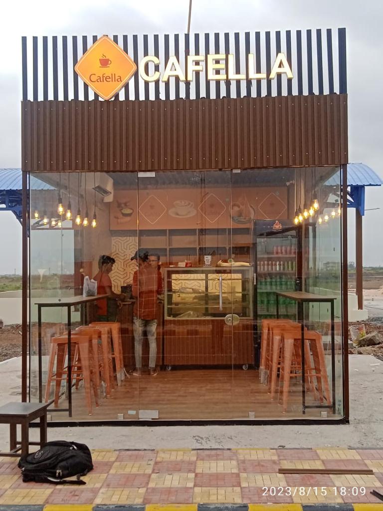 Snacks Store : City Side area , Hirasar Airport